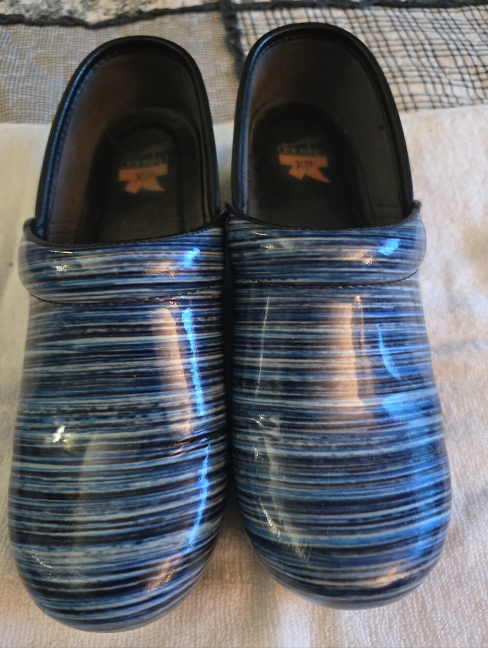 Dansko Pro XP Blue Striped Patent Leather Clogs Size 39 US 8